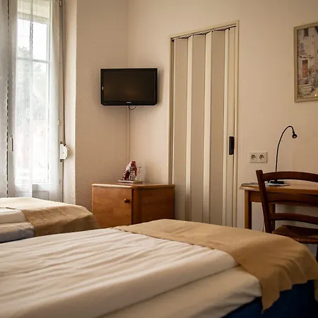 Du Soleil Hotel