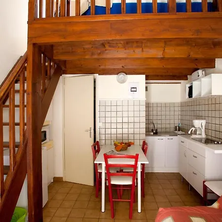 Du Soleil Hotel