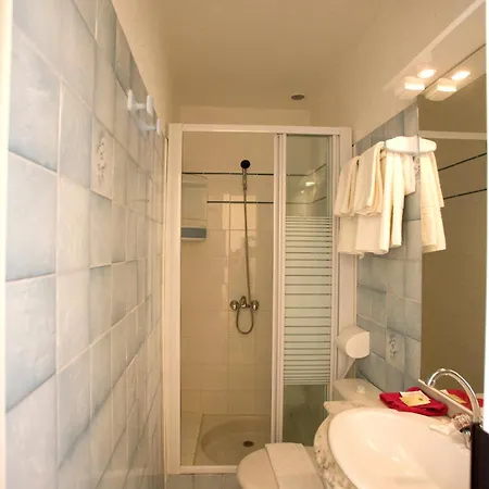 デュ ソレイユ ホテル Saint-Raphaël