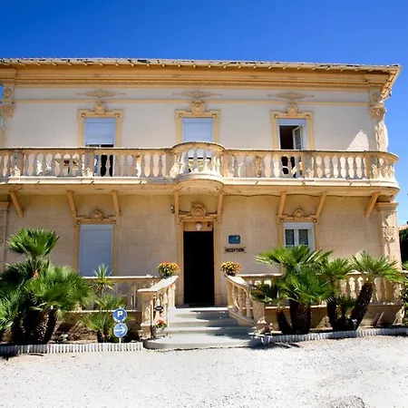 Du Soleil Hotel 3*